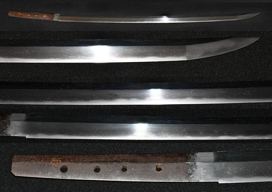 Unnunition (Ujusabo) 2 shaku 2 -inch storage sword sword appreciation book KATANA (NO Signature) (Ujifusa) Part number: KA047