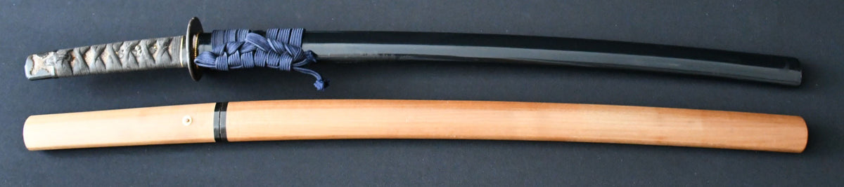 脇指　河内大掾藤原義植　越前住　保存刀剣鑑定書 Wakizashi Kawachi－daijo Fujiwara Yoshitane Echizen-sumi ［NBTHK: Hozon］　品番：ＷＡ０３３